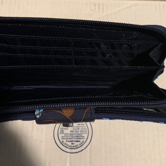 Vera Bradley Floral Wallet (EUC) - Picture 5 of 8